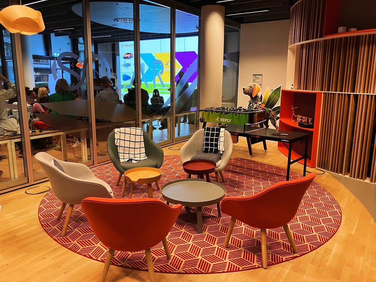 ITKnowledgeBnk's tweet image. Yesterday we joined München IoT Meetup and we enjoyed the talks of Martin Ratcliffe  and Dr. Christian Kurze 

As usually the event was excellent. Thanks to Alistair Morris  for the organisation and Concept Reply GmbH for hosting the event.

#Munich #events #meetup #IoT