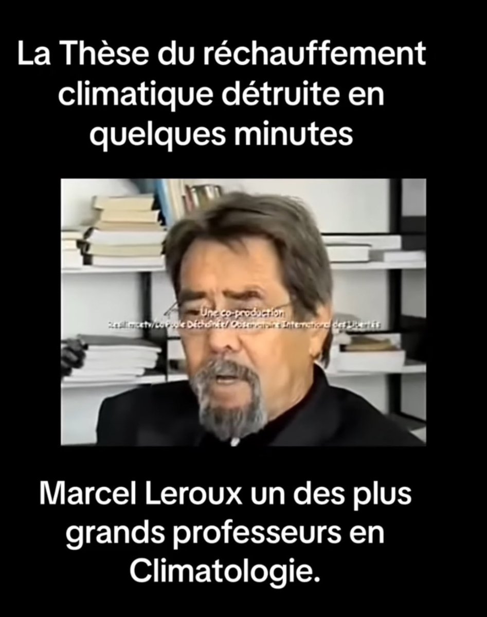 GerardD____'s tweet photo. @CaronAymericoff L’écolo🤡et sa bouteille plastique⤵️ Apparemment il y en a un qui ne pense pas comme AC https://t.co/tuRHeDOjBy