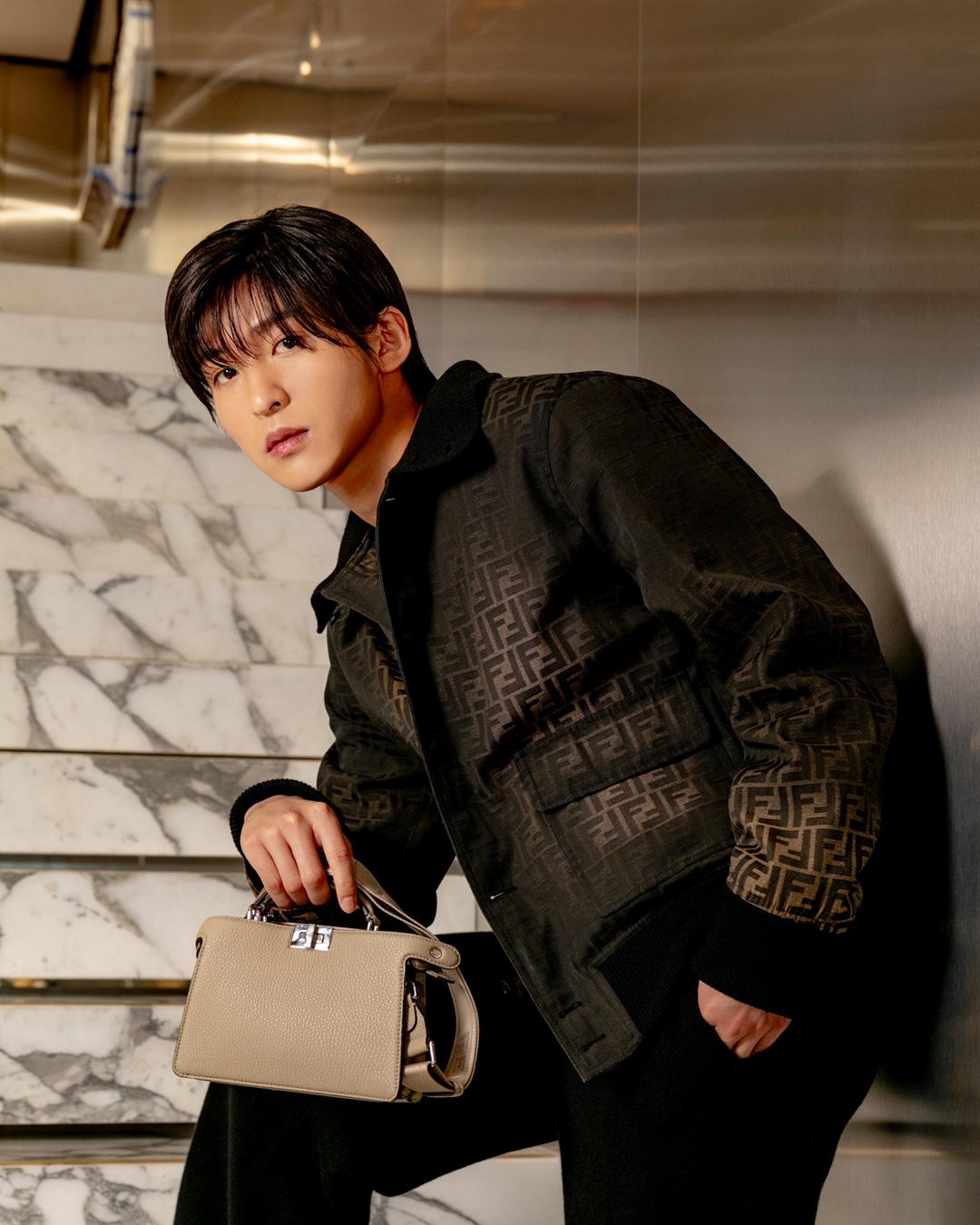 FENDI ねじ切り ビジネスバッグ 超美品 ブラック フェンディ 目黒蓮 FENDI ねじ切り ビジネスバッグ 超美品 ブラック フェンディ 目黒蓮