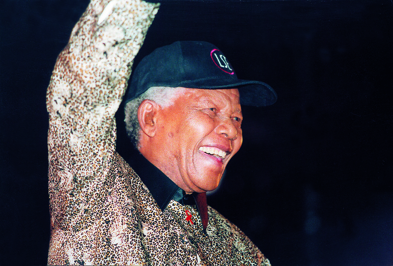 24 years ago today, Nelson Mandela gave a lecture in our Peacock Theatre on “Africa and Its Position in the World”. Here are some exclusive images of his visit from our archives 📸