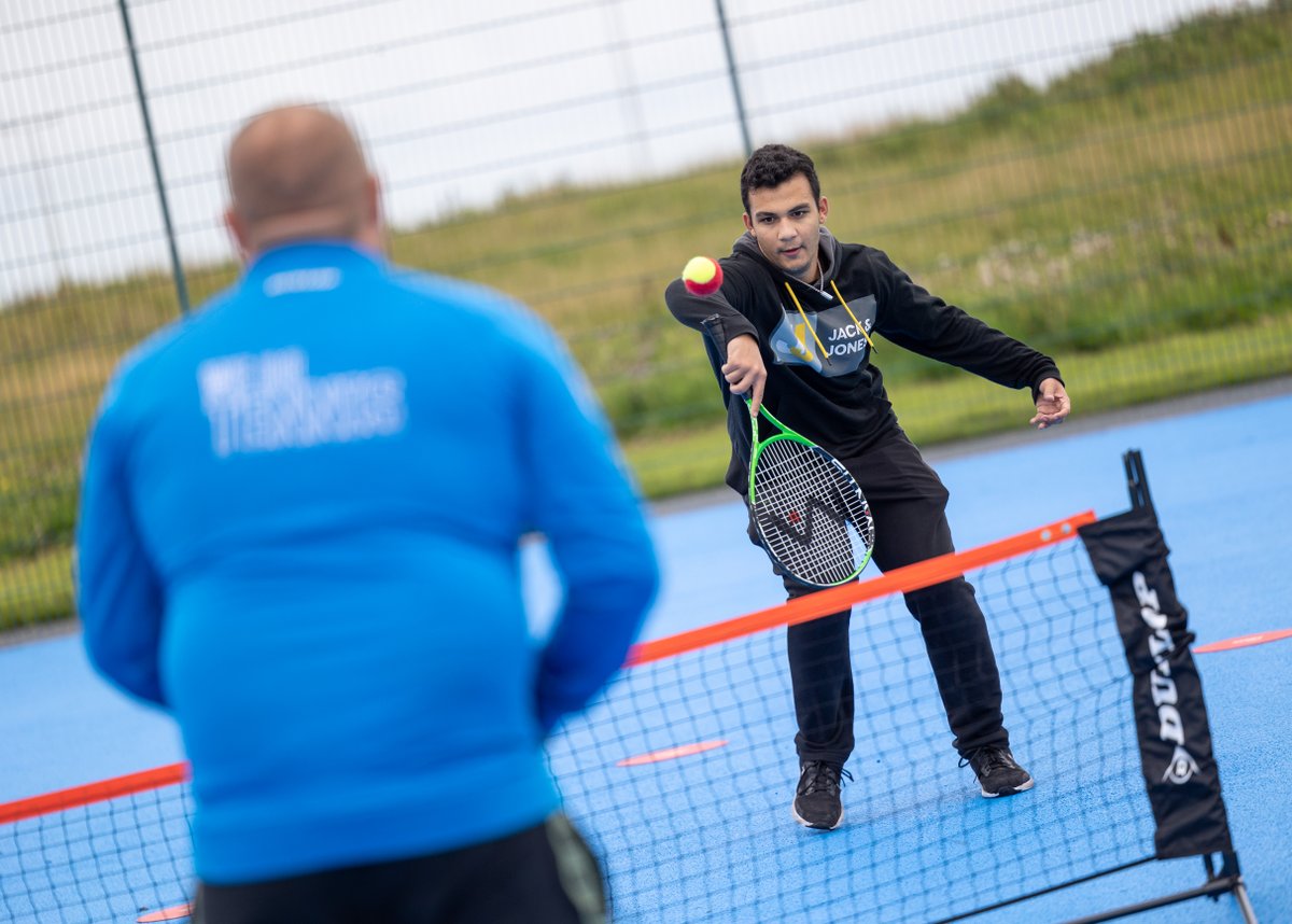 Looking for something to do this weekend? 🎾Why not play tennis? We've got FREE courts at Claremont, Cavendish, Highfield and Anchorsholme Parks, with courts available from just £5 an hour at Stanley Park Book a court → tinyurl.com/BlackpoolParks…