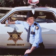 Tal día como hoy del año 2015 fallecía James Best. 

Su inolvidable interpretación del Sheriff Rosco P. Coltrane en la serie 'The Dukes of Hazzard' lo convirtió en un querido icono de la televisión. 

Nuestro recuerdo 🕊️ #JamesBest