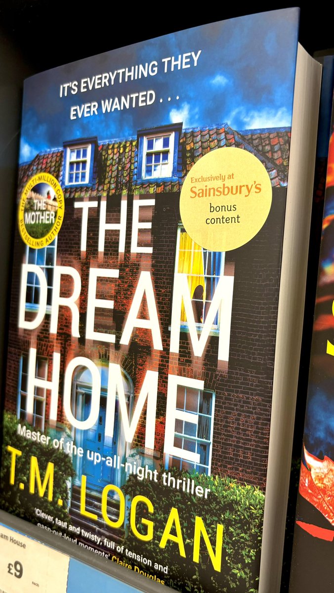 #TheDreamHome by @TMLoganAuthor comes with bonus content in @sainsburys @ZaffreBooks so well worth the pennies 
#booklover #bookblogger #BookBoost #BookTwitter #booktwt #booktok #BooksWorthReading
