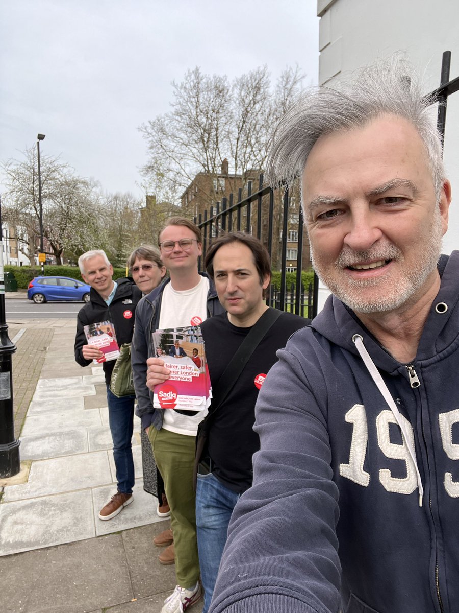 READY TO GO IN CANONBURY!
A warm northerly behind us as we head up Essex Road to share leaflets and chat to residents in Canonbury Ward #labourdoorstep  #VoteLabour #VoteSadiq #VoteSem