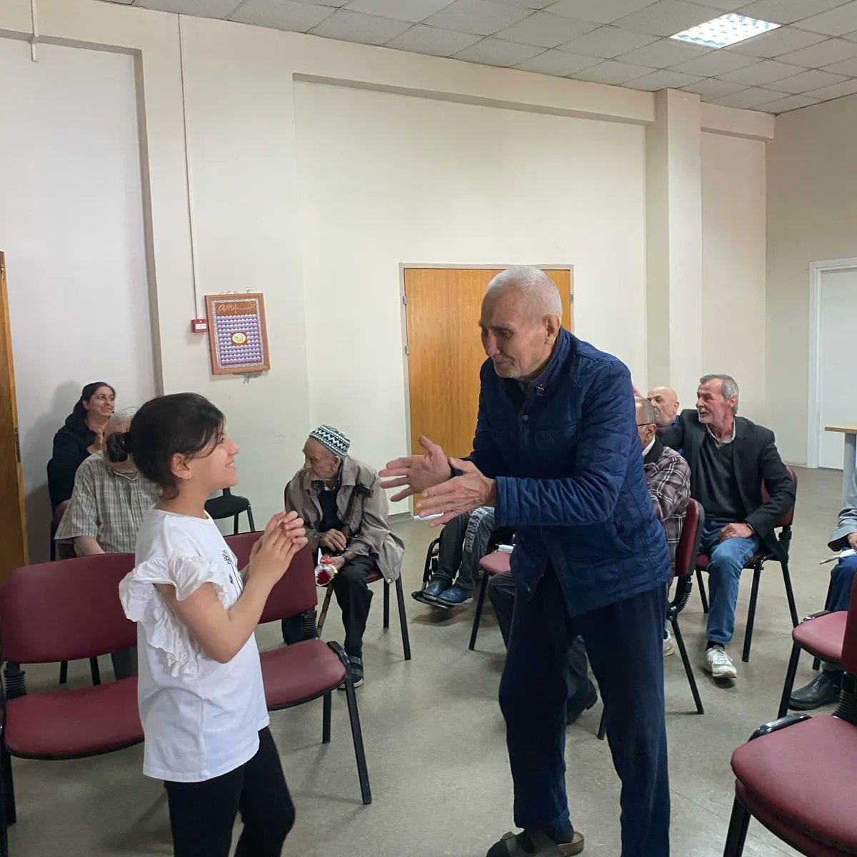 "Değerlerimle Büyüyorum" E-Twinning Projesi kapsamında Horsunlu Huzurevi sakinlerini ziyaret ettik.