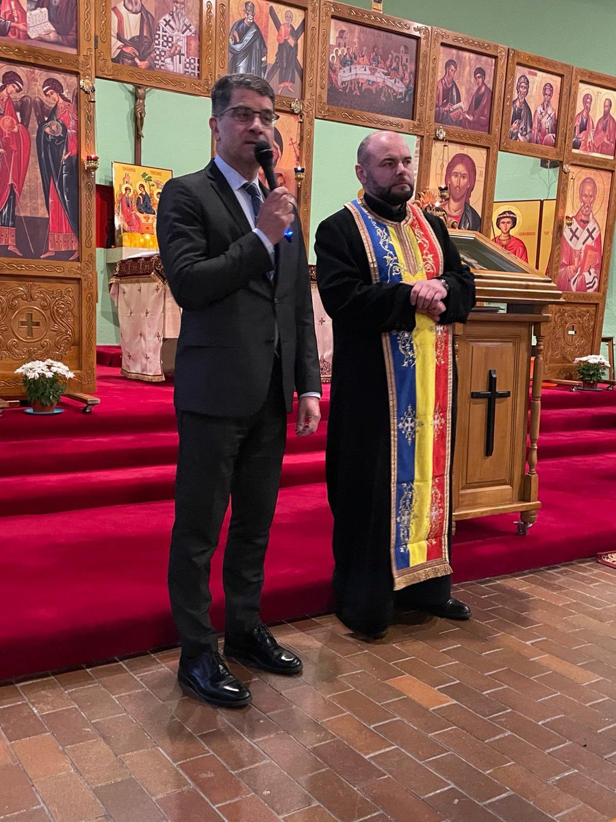 Pleased to be back in Galway, along with my colleagues from the Consular Section who provided consular services to Romanians leaving in the area. Big thank you to @MariaPlamada and her team of volunteers - and to Father Ghita for the warm welcome at the Romanian Orthodox Church!