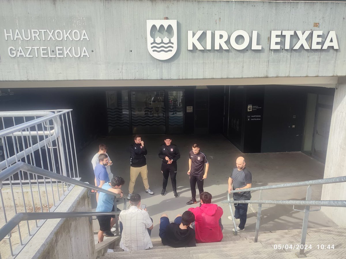 ℹ️Terminado el Curso de Arbitraje!

Hoy ha concluido el Curso de Arbitraje de la <a href="/BGipuzkoa/">Balonmano Gipuzkoa</a>. 

💯7 árbitros aspirantes han participado en el y todos ellos han conseguido el titulo. 

🏟️Os esperamos en las pistas!