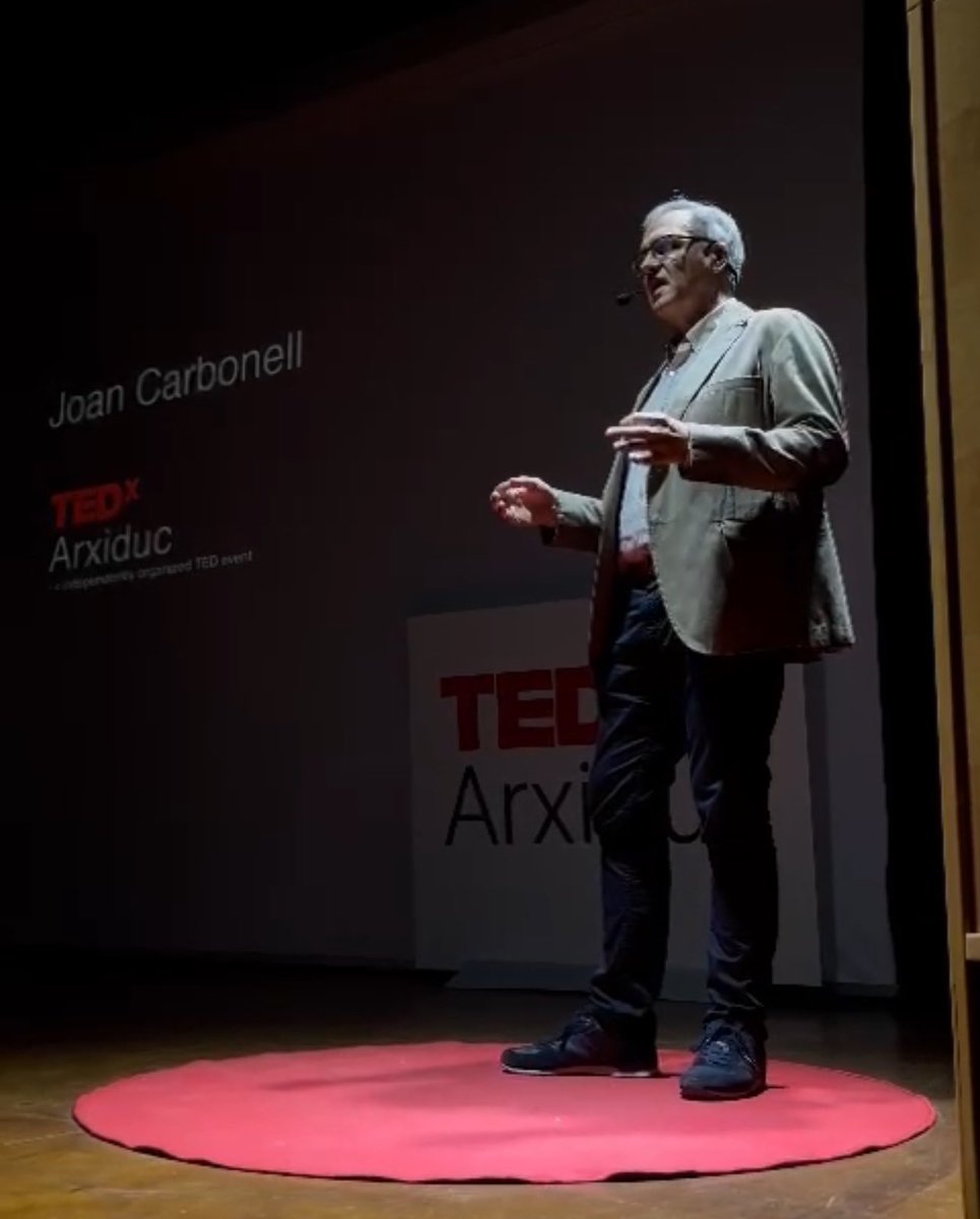 Efecto de túnel: Cuando estamos centrados en un problema, nos enfocamos tanto que no somos capaces de ver la solución a dicho problema.

Joan Carbonell

#TEDxArxiduc24 #TEDxArxiduc