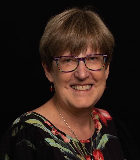 carol_thomas2's tweet photo. Over on my blog, I am chatting to Morton S. Gray about writing romance and sharing my review of her latest novel, A New Arrival in Borteen Bay: https://t.co/R8MsU9eh1D

@MortonSGray #romance #amwritingromance #FridayBlogs @JoffeBooks @ChocLituk https://t.co/bdURVmwMoA