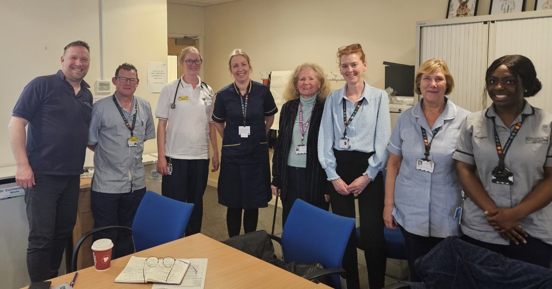 Meet our Falls Prevention steering group - who do an amazing job helping to reduce in-patient falls at the Trust! 💙 Watch our awareness video here: orlo.uk/U2dov