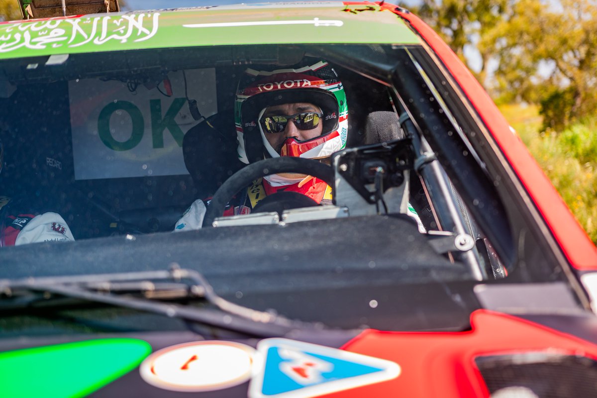 ℹ️ AL RAJHI STILL ON TOP | ULTIMATE Yazeed Al Rajhi (Overdrive Racing) again set the fastest time at km 79, half a minute ahead of Seth Quintero. That is an extra 8 seconds compared to the km 49 time check. 📲 Follow the race live : bit.ly/3TJcfC7 #W2RC #FIA