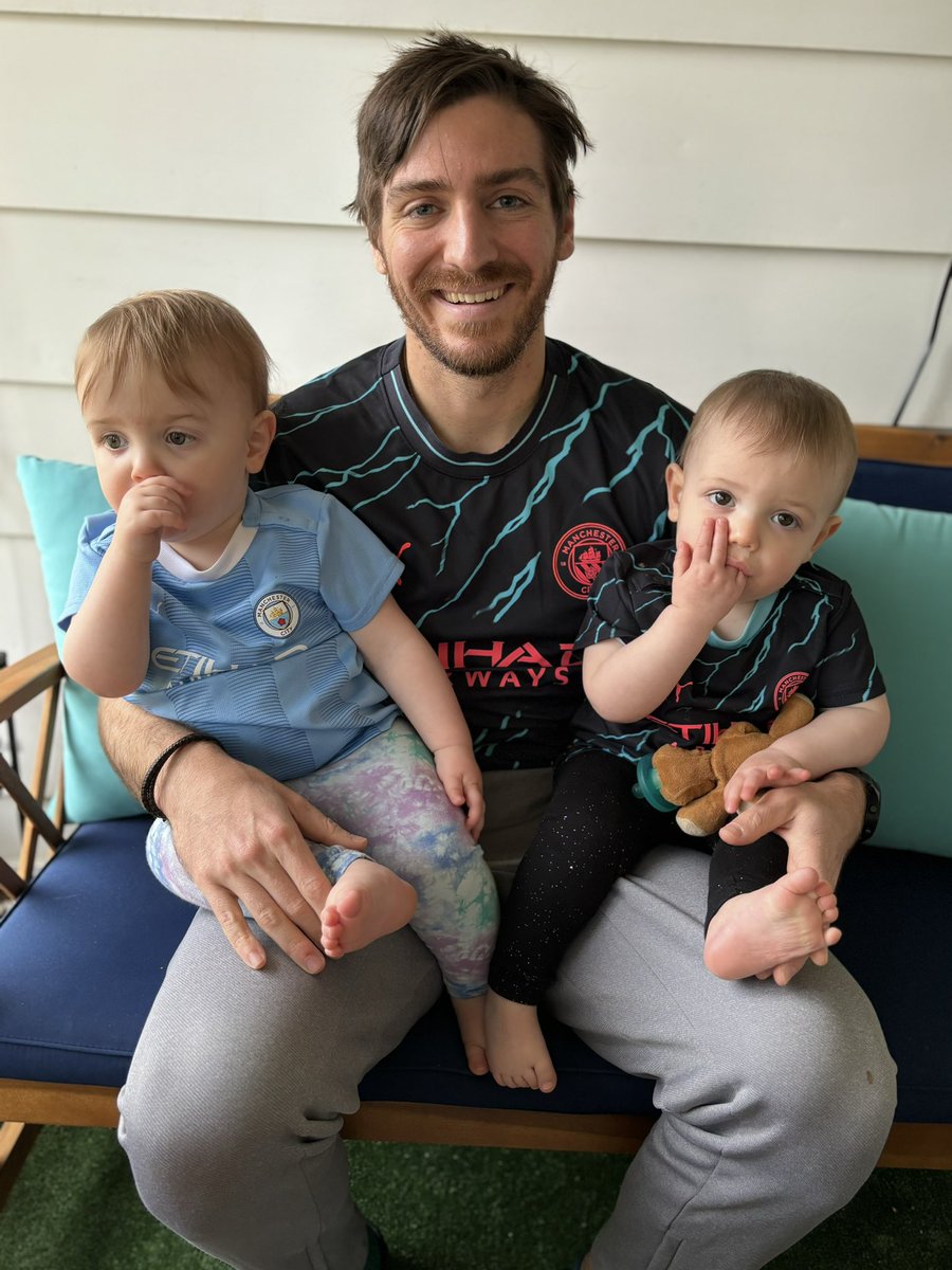 slanza94's tweet photo. Buying the three of us jerseys until we make it on TV! 😆

#MyPLMorning https://t.co/ivj8c6FYqX