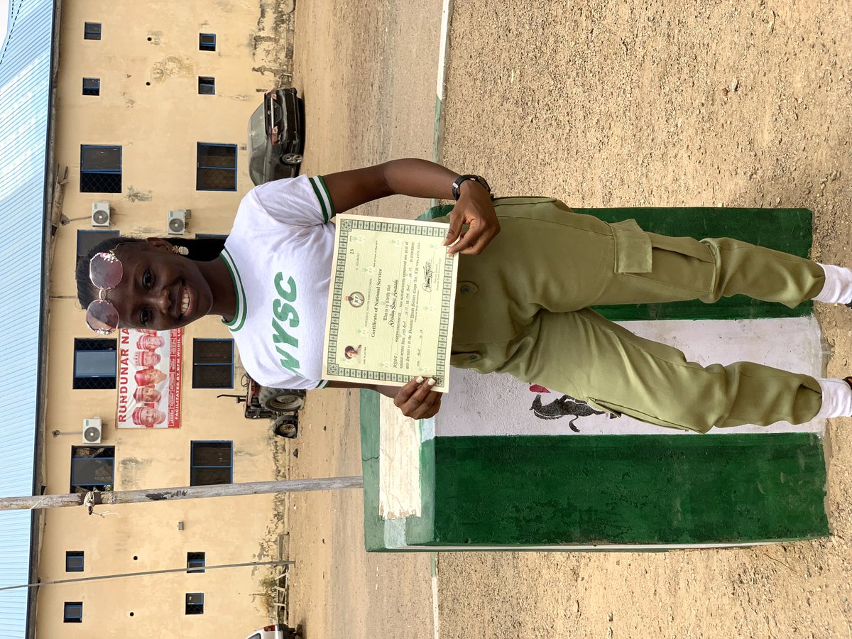amara_chee's tweet photo. I can't thank God enough🙏🏽, it wasn't easy getting here but look who made it 🤭💃🏽🤗
#Ex_corper cheee 🤭
#Alhamdulillah
#Congratulations_to_me
#2023BatchA2
#favourmarket https://t.co/GTfksKSBeR