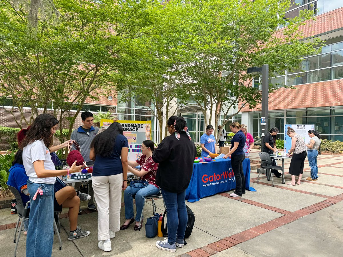 Thank you to @UFPHHP & @UFCAM for hosting #NationalPublicHealthWeek at @UF! Not only did the week bring greater awareness of PH topics but it also celebrated #ArtsinPublicHealth through class-based & participatory engagement during the week🤩