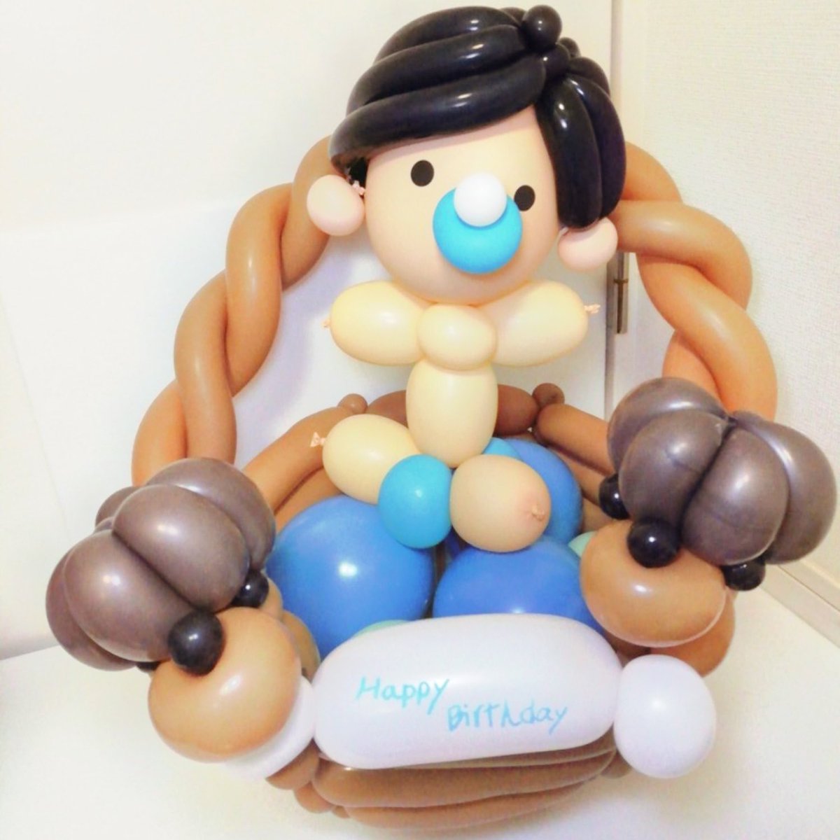 BalloonBotan's tweet photo. 【固定用】
大学生バルーンアーティストアオバ牡丹です！15歳からアーティストやってます！
バルーンアートでドットアートを作る事が得意です！ギフト、パフォーマンス、グリーティング様々な形式に対応可能です！ご依頼お待ちしています！

PVリンクはこちら↓
https://t.co/cBMNoflQd9 https://t.co/5Pv07tONbq