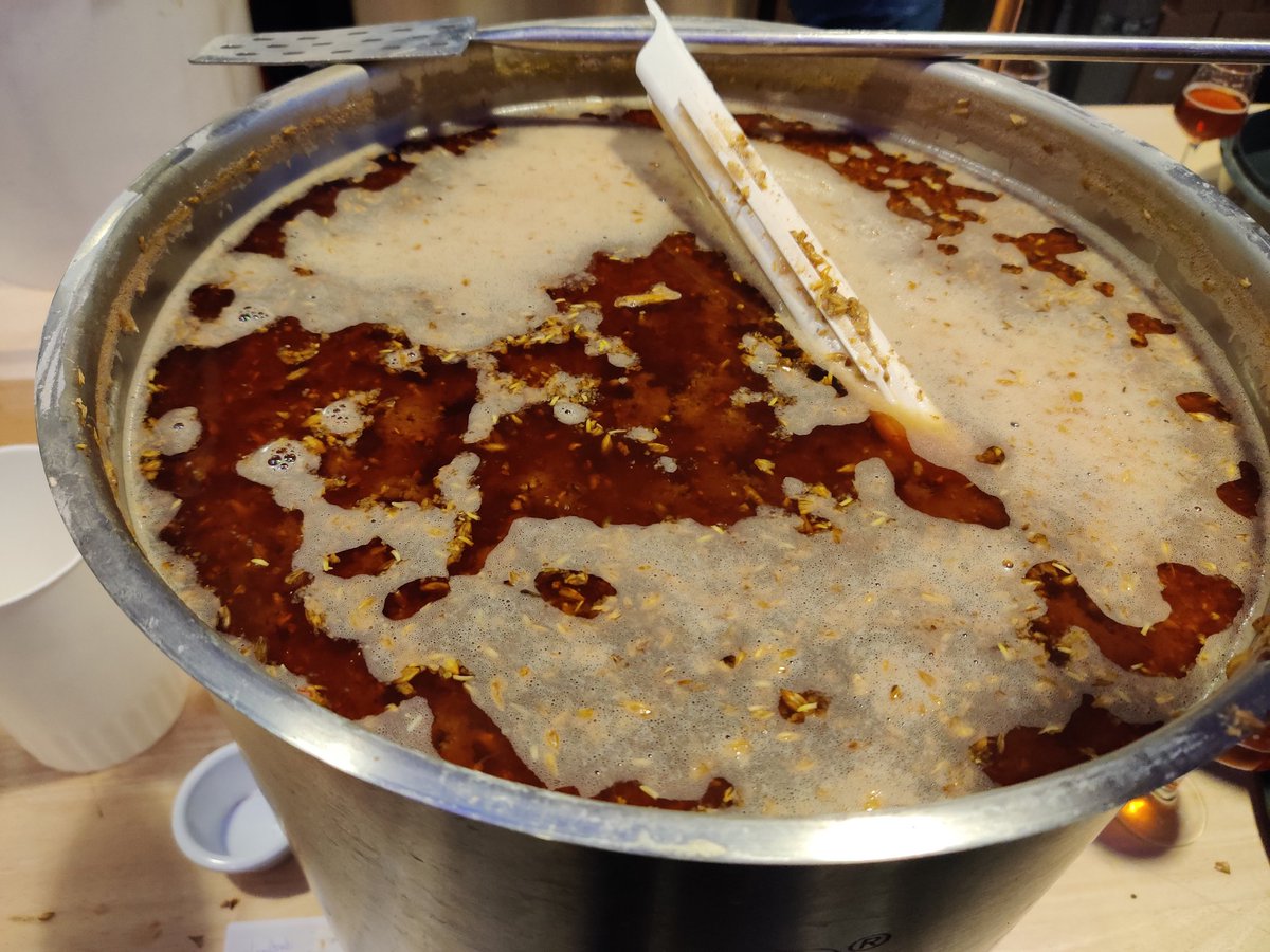 Silou_Atien's tweet photo. Yesterday evening we did craft the beer for the Lille Furbar group ! It was so nice, just us and the craftmaster, got tons of explanations 👌
With @Pitou_Rikou @bibinextreme and @TurboLodo #furbar https://t.co/u7EpZvQAEO