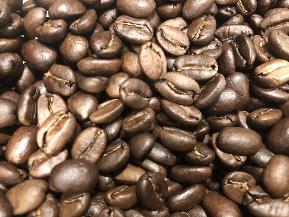 coffee12789's tweet photo. 会社の焙煎機。返さないとな….. https://t.co/LWzP5zAFrW