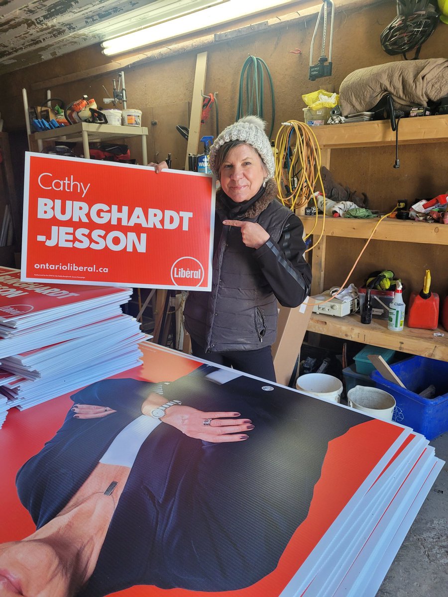 Signs are ready! In the next few days you will see them pop up across Lambton-Kent-Middlesex! We have a great sign crew! If you would like a sign...let the campaign know! VoteCathy.ca Thank you for the support! #LambtonKentMiddlesex #RuralOn #SWO #onpoli