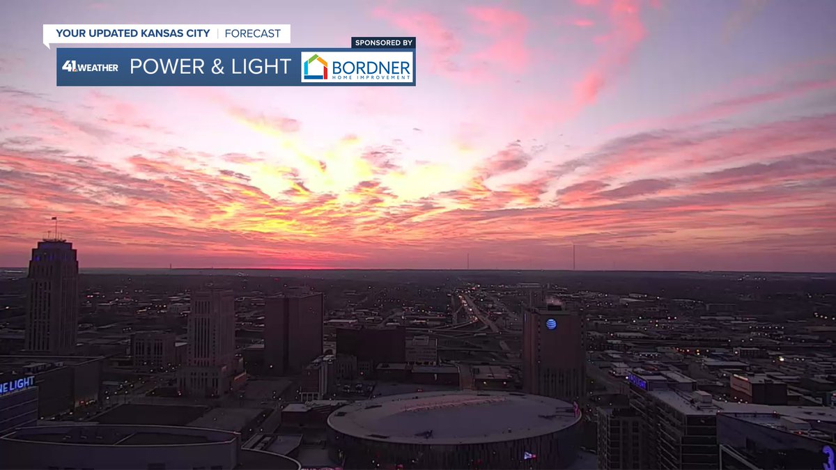 Super Saturday sunrise! We are in for some nice weather today with highs around 70. It will be a bit windy with gusts 30-40 mph from the southeast. Keep an eye to the sky tonight as T-Storms move through KC 8-11 PM. @kshb41