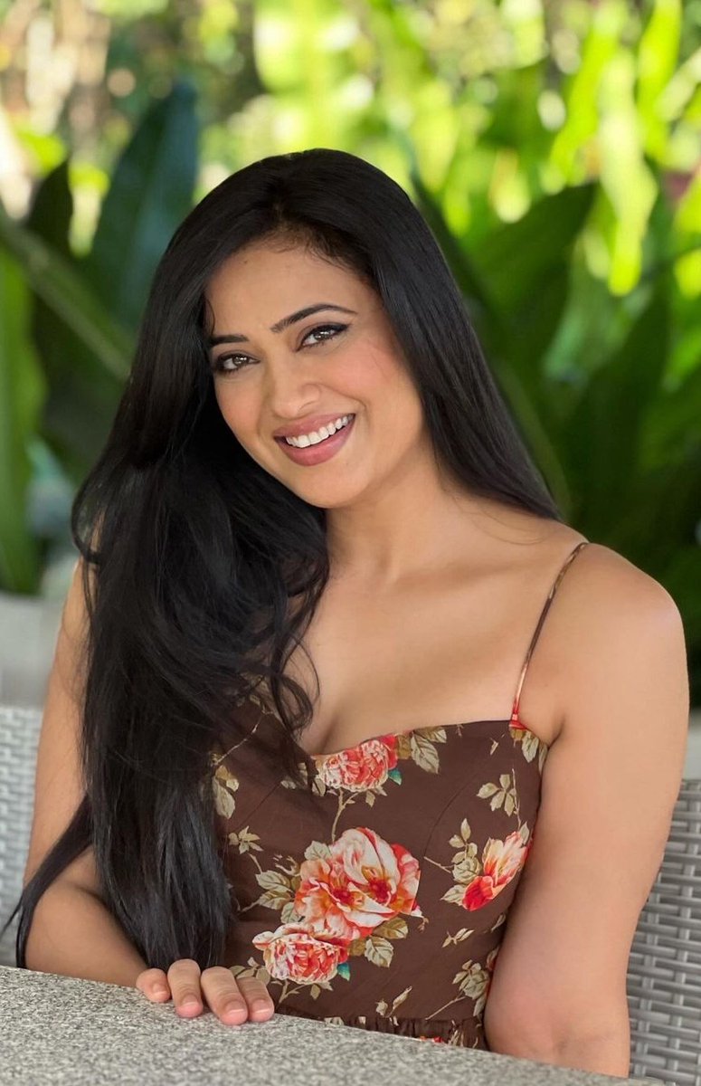 Smile ✨ #ShwetaTiwari