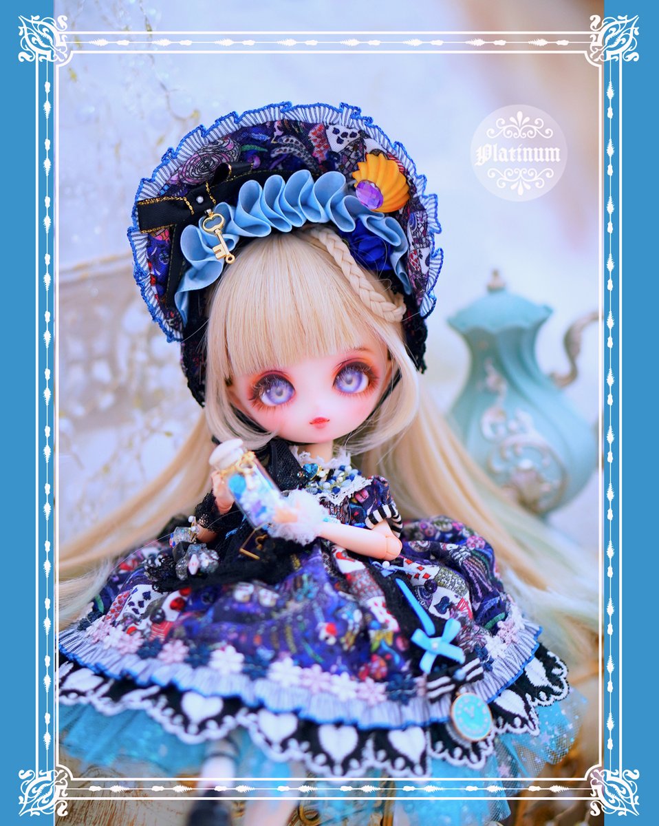 【#空想遊歩社×#ぷらちなの杜】
 💙幻想アリス　～My Alice～💙

page.auctions.yahoo.co.jp/jp/auction/h11…

コラボシリーズ２作目はハルモニアちゃんサイズです❣
ファンシーでちょっぴりミステリアスなアリスになりました✨どうぞよろしくお願いします💙

#khemdoll #mimiel_doll #harmoniabloom #ハルモニアブルーム