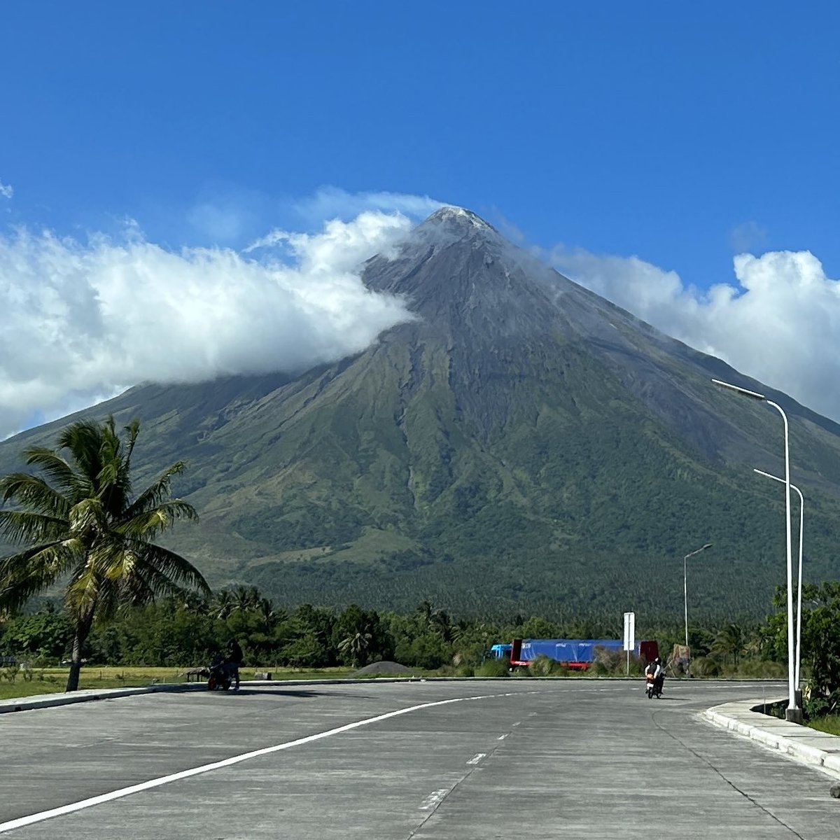 Ika ang burak kan samong banwa!