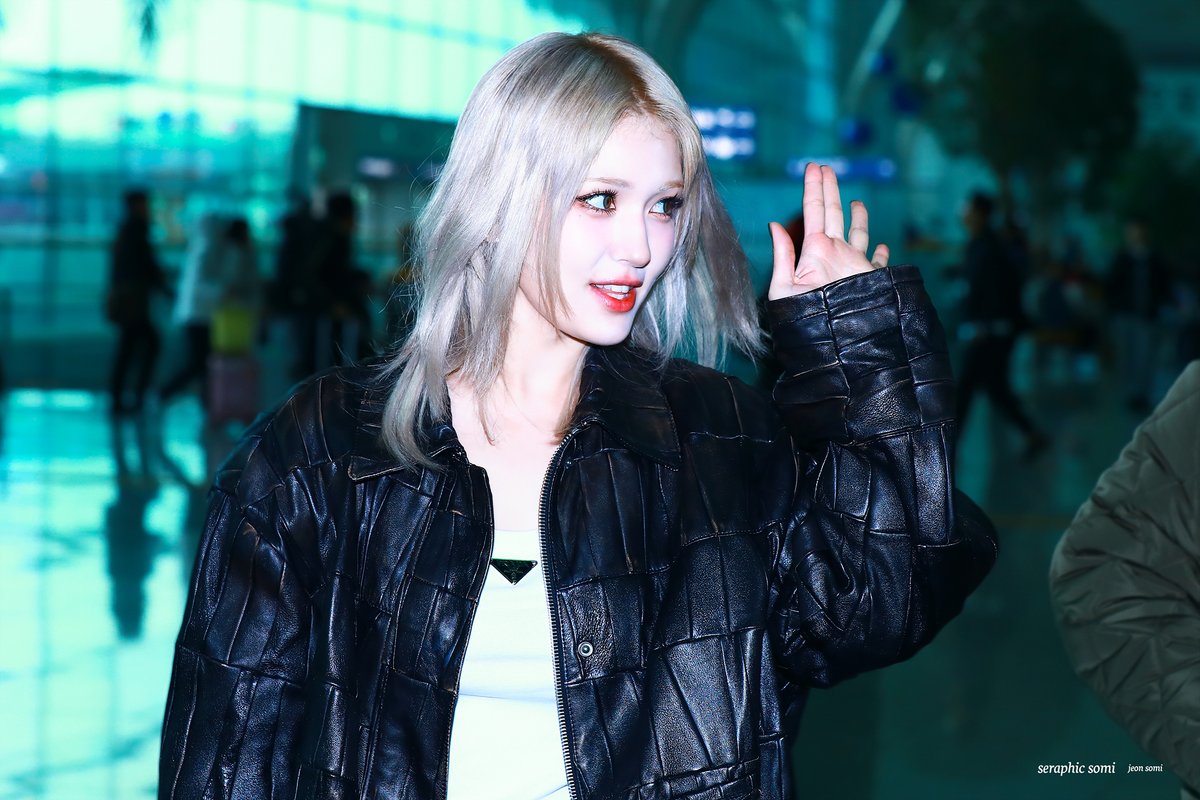 240220 ICN 출국

#전소미 #JEONSOMI