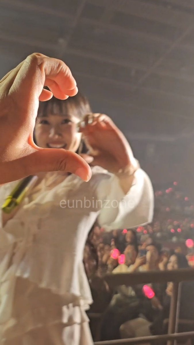 E-bbi 🐰💚💖 tweet media