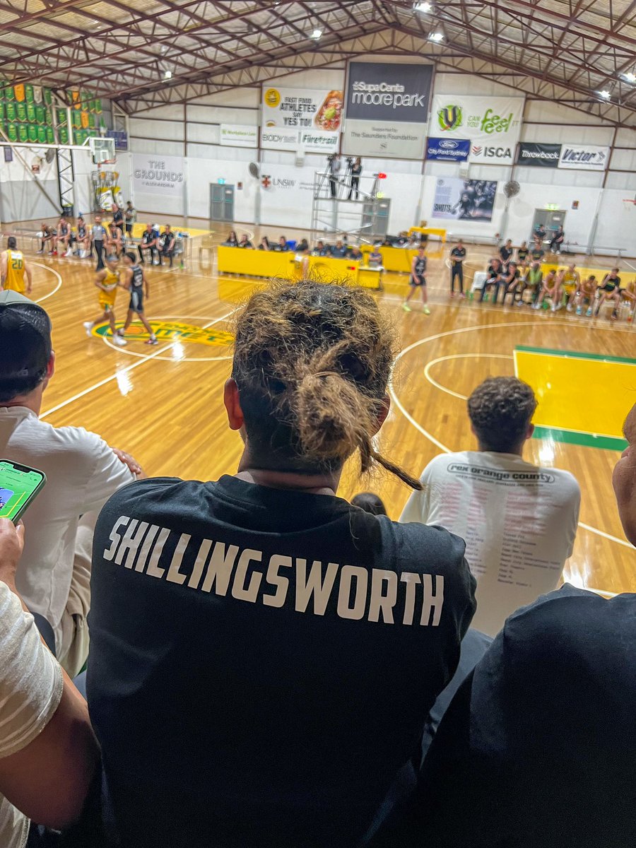 🏀 Yaama, sister Serika Shillingsworth went up against a 4x Olympian, WNBA and WNBL champion tonight, representing Shillingsworth Family. #KeepUpWithTheShillingsworths