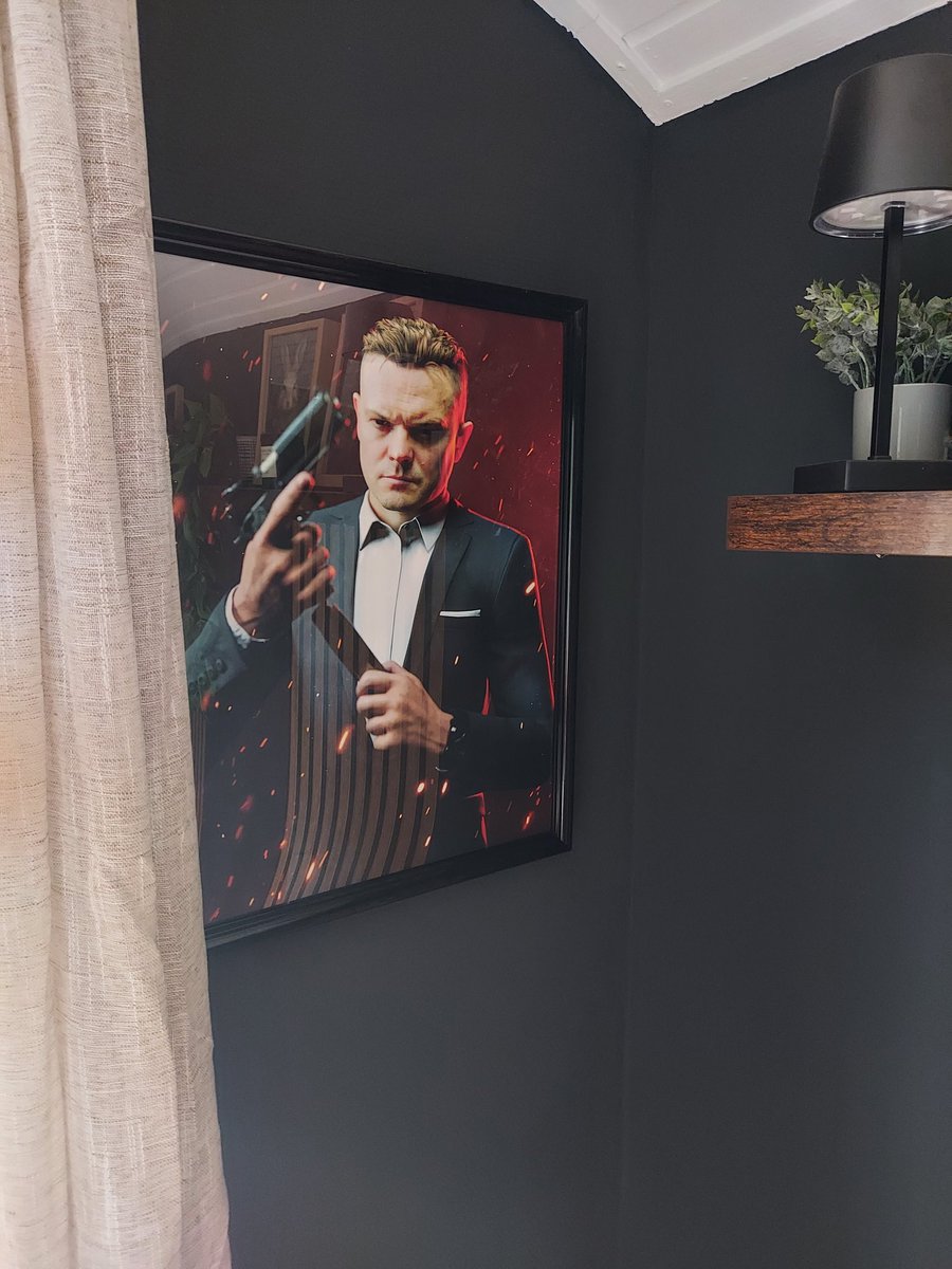huge thanks to @BigMikeMW for the render of Nolan 🫶 it's perfect for my new home office room 💕🥰