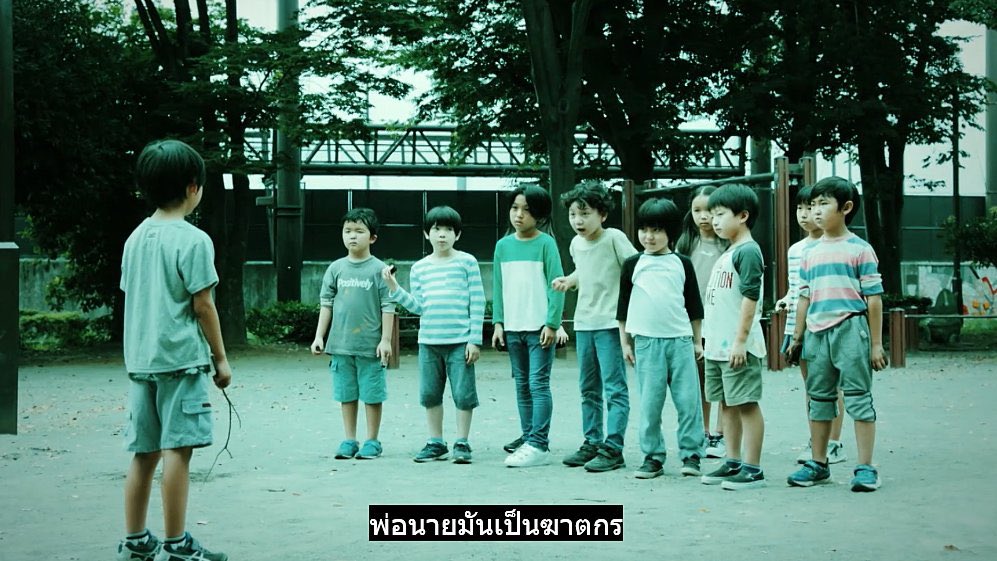 lolitascak3's tweet photo. ตัวเขาเลยเริ่มเข้าใจแล้วว่าตัวเองมีสองบุคลิก เลยตั้งชื่ออีกบุคลิกว่า ‘บีจิ’ (เอจิกับบีจิ) ขณะเดียวกันก็พยายามสืบว่าใครเป็นฆาตกรตัวจริง ทั้งที่แอบคิดว่าตัวเองนี่แหละที่อาจจะเป็นคนร้าย แถมวิธีการฆ่ายังเหมือนของพ่อตัวเอง ซีรีส์มีพากย์ไทยด้วย ตอนนี้มาแล้วหกตอน เปิดดูได้เลยใน #Monomax https://t.co/BvPv7aR1A0