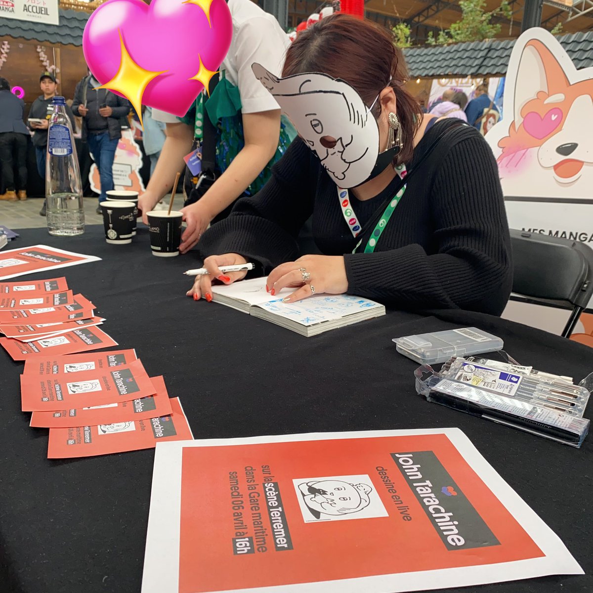 La 2e séance de dédicace peut commencer ! 🖍️