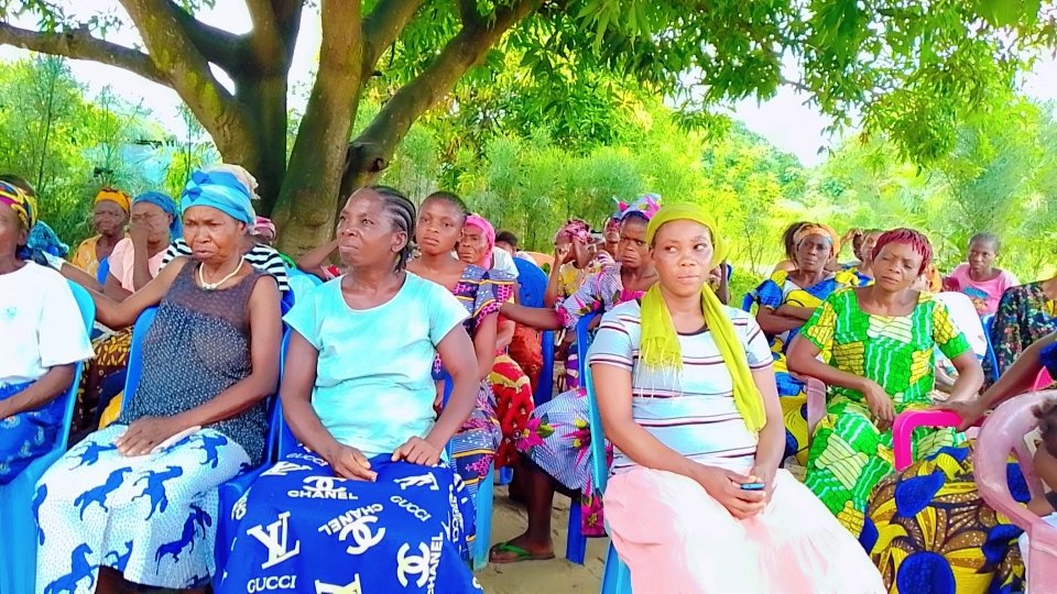 FspdRdc's tweet image. #HappningNow  Dans le cadre du projet @VlfCongo  financé par les Affaires mondiales Canada exécuté par le @CarterCenter et mise en œuvre par l'ONG DH @FspdRdc le 06/04/2024 il s'est tenue une activité de sensibilisation sur le VBG dans le quartier BUMA dans commune de la N'SELE .