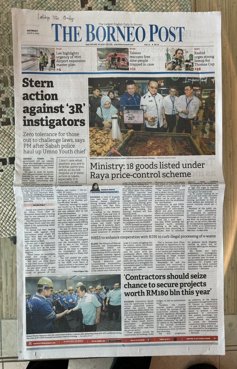 ahmadmaslan's tweet photo. Terima kasih #BorneoPost yg letakkan berita tentang kenyataan saya di muka depan hari ini 6/4/24.

Kontraktor yg tulen, mahir, berpengalaman, teknikal, kewangan &amp; tidak pernah kontrak ditamatkan wajar memasuki tender kerajaan &amp; swasta utk rebut kerja sebanyak rm180 bilion ini. https://t.co/BmEu1q2ctf