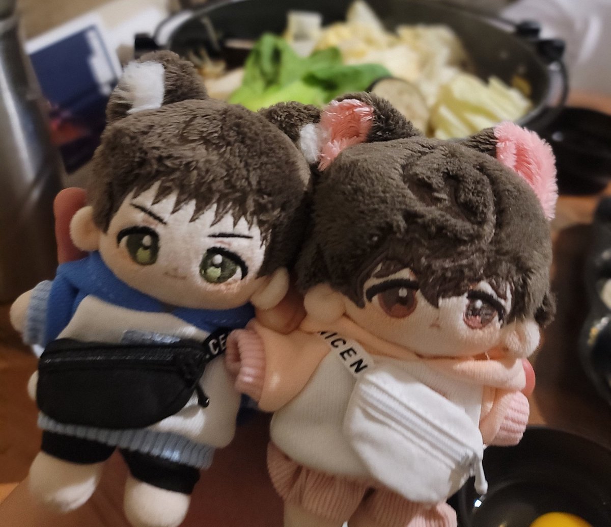 대태온 부스신청 개같이 멸망했습니다...
그래도 어떻게든 갈겁니다...
(한부스 양도 받아요🥹)
론리전은 정말정말 끝났습니다🥲 다음엔 온리전에서 뵙겠습니다☺☺☺☺