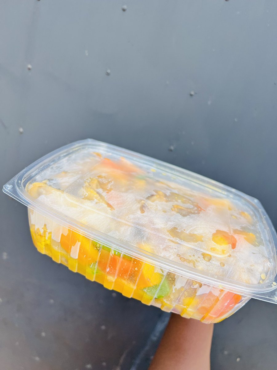 chipeta_tao's tweet image. Preorder a full Delicious Local Chicken at MWK15,000.00, to be available at exactly 12Noon Tomorrow. Available in area 49 Bagdad, Deliveries also possible at a fee. Call or WhatsApp 0992032633/0992728281