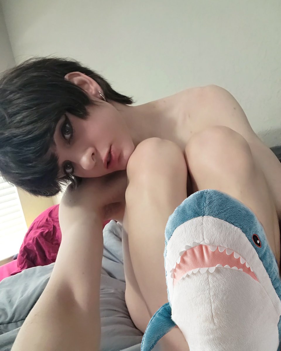 trappychan's tweet photo. Good morning to everybody who celebrates the weekend ¦3 https://t.co/WlFOeE09eF