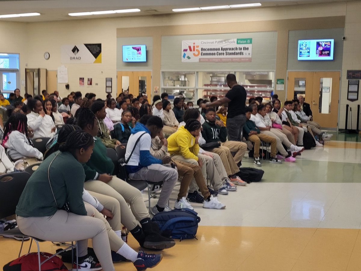 #leadlikeasenator
<a href="/1jeremiahbrown/">Jeremiah Brown</a> dynamic message, our students left inspired.