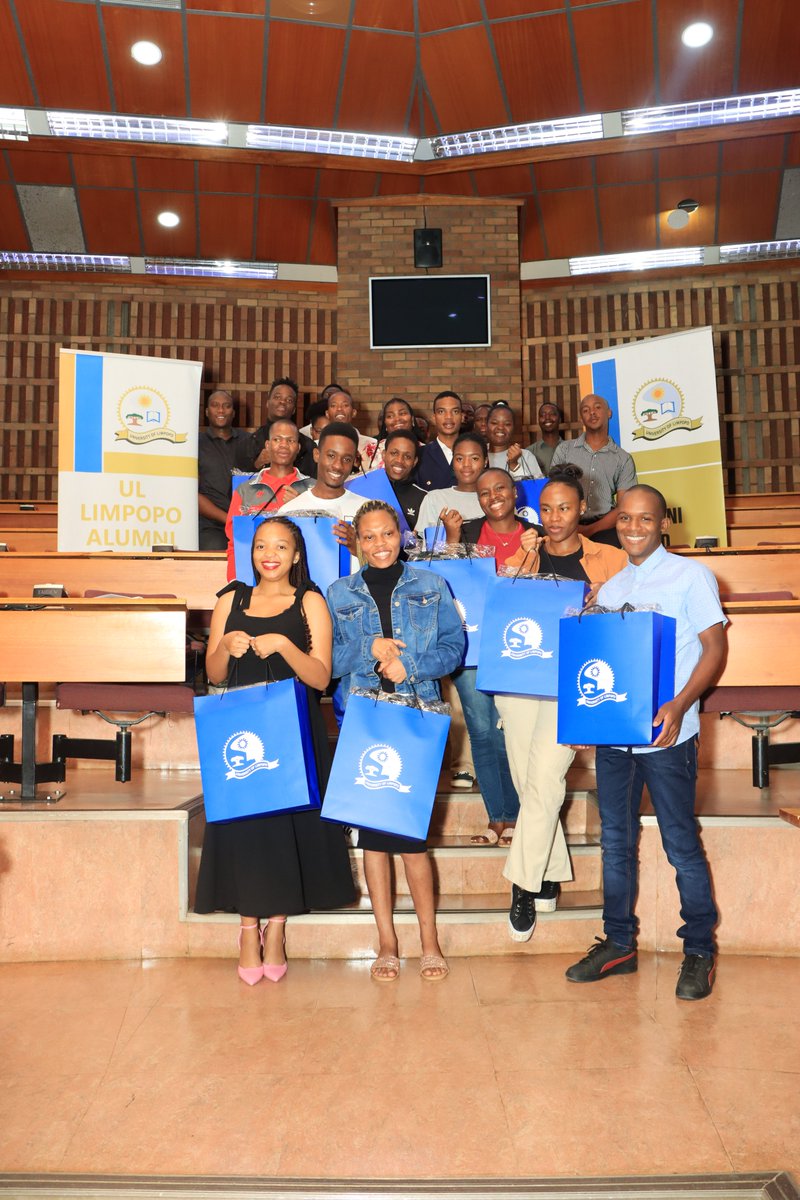 ULvarsity's tweet photo. The Executive Committee of the UL Limpopo Alumni and Convocation Chapter awards twenty laptops to Honours students that have excelled academically in their final undergraduate degree programmes #ULAlumniReconnect #ULEvents2024 #ULTurns65 https://t.co/rGXmQpGOfB