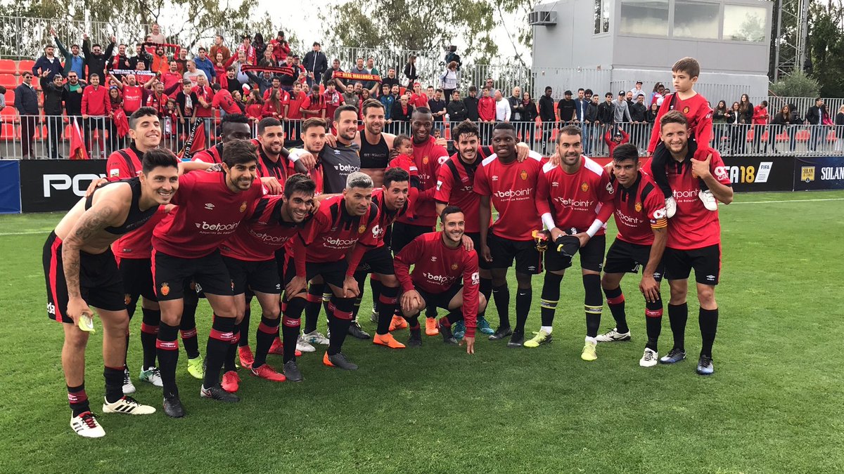 🧐 El domingo 10/06/2018 el @RCD_Mallorca se proclamaba campeón de #SegundaB en el Cerro del Espino ante el @RMajadahonda (0-1) @xiscoc5 ▪️5️⃣ años, 9 meses y 25 días después, además de estar en Primera División, jugarán la gran final de la #CopaDelRey 👑 ▪️En aquel…