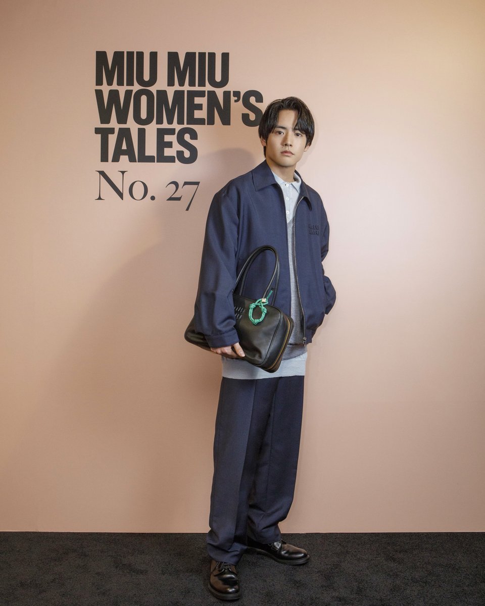 #ミュウミュウ のショートフィルムプロジェクト #MiuMiuWomensTales  (女性たちの物語)

東京で開催された、タン・チュイムイ監督による最新作『I AM THE BEAUTY OF YOUR BEAUTY, I AM THE FEAR OF YOUR FEAR』の上映会に出席した赤楚衛二。

<a href="/akasoeiji/">赤楚衛二</a>