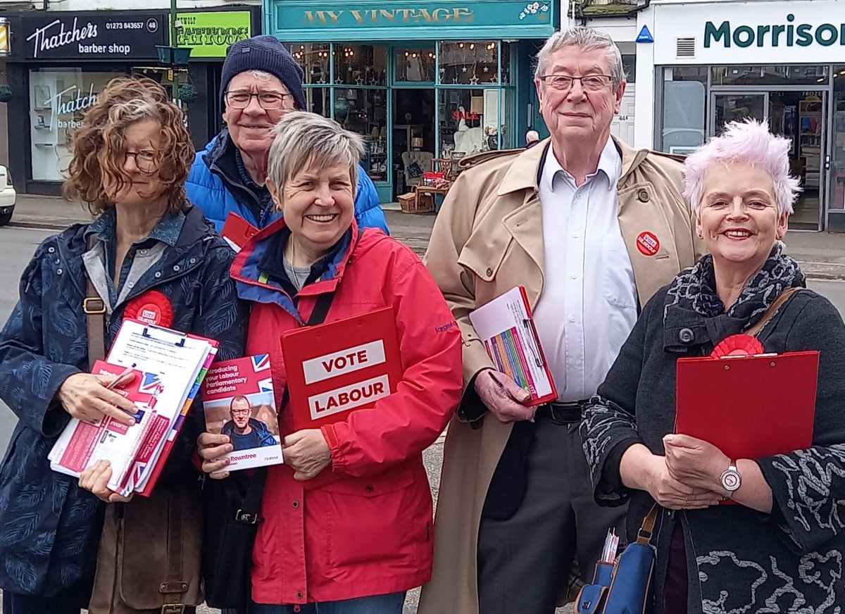 Talking to voters in Hassocks this morning. The message is clear: voters will vote Labour here and get the Tories out of Mid Sussex.