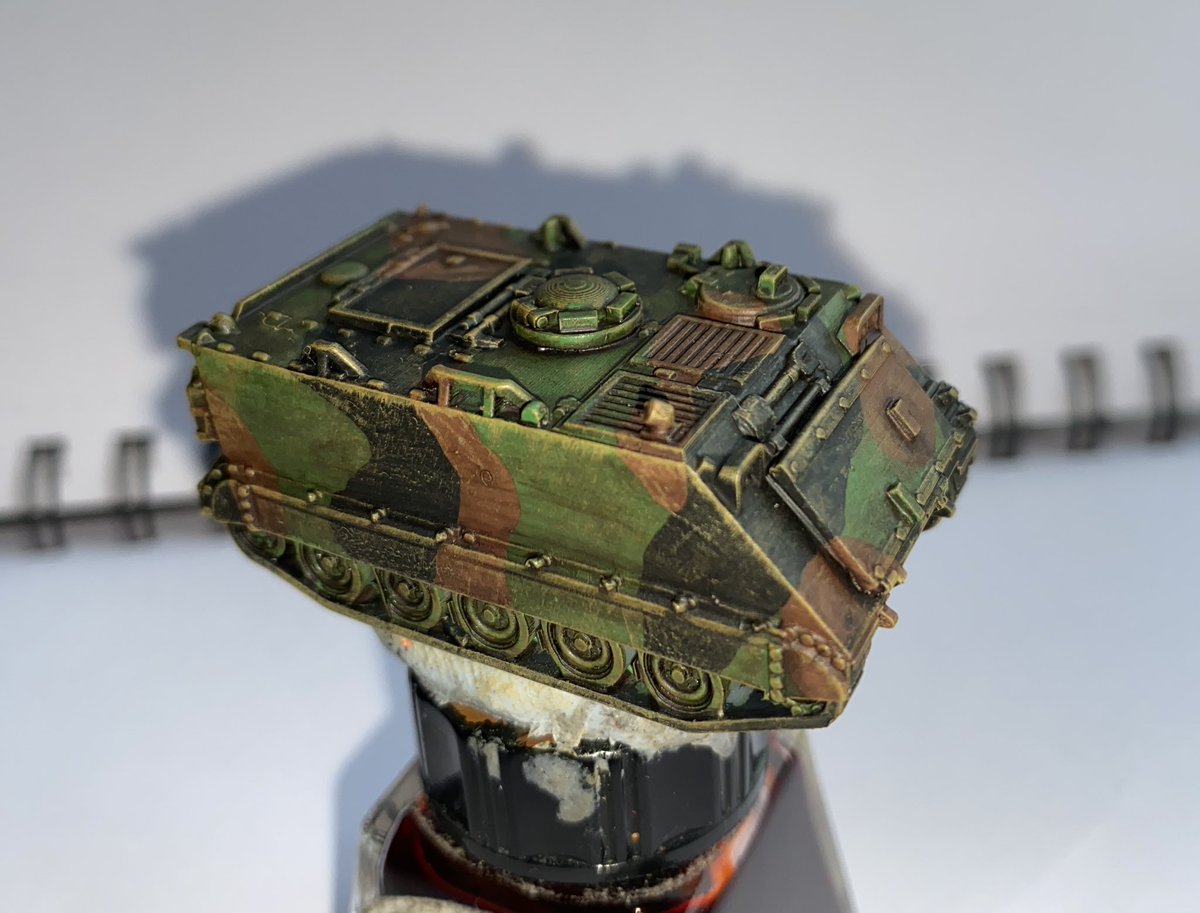 More experimenting with painting my 15mm #teamyankee Americans. This time the first of many M113’s! Tried a brighter green this time, gloss green car spray paint. A wash and coat of matt varnish took care of the shine. I quite like this, gives the bright green I was after 🤷‍♂️