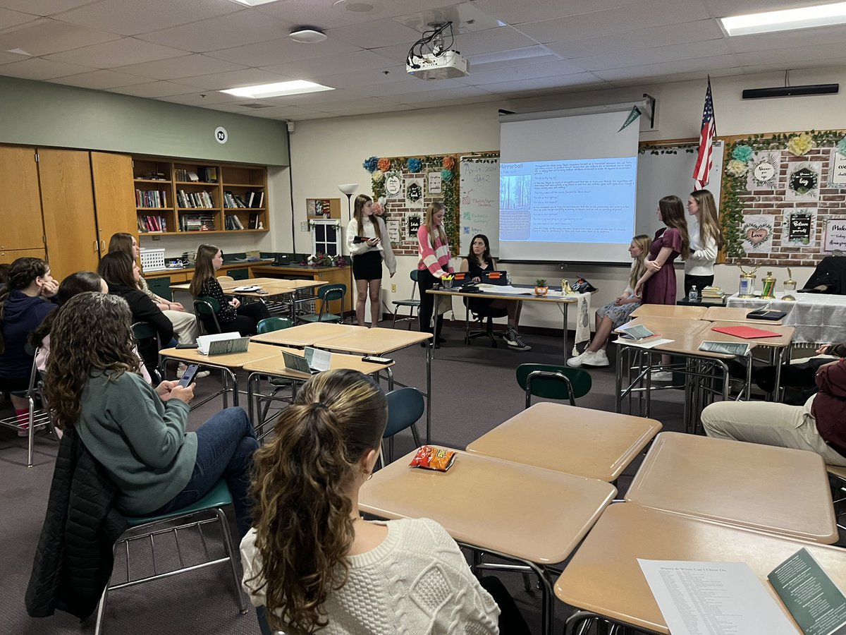 CLKirkpatrick's tweet image. ELA night at Nipmuc Regional HS did not disappoint. Poetry, discussion, and exhibitions of learning - a whole student-led conference! Always so impressed. @NipmucRegional #Nipmucpride #WeAreMURSD