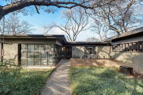 sqmodern26's tweet photo. #openhouses spring into the search for your modern before the eclipse …
details >> https://t.co/oSOsMBP2yN
#moderndallas #dallasrealtor #prestonhollow #whiterocklake #eastdallas #uptowndallas #dfwrealestate #highlandpark #lakewood #hendersonave #oaklawndallas https://t.co/uwQFbiPuOV