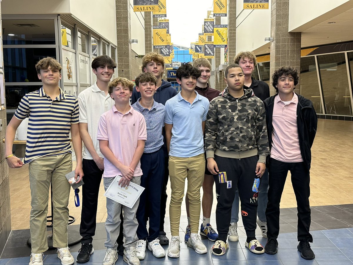 bohl_greg's tweet photo. Saline Boy’s Basketball banquet the other night. The freshman team finished 18-4 this year. https://t.co/HJPwe61Wrv