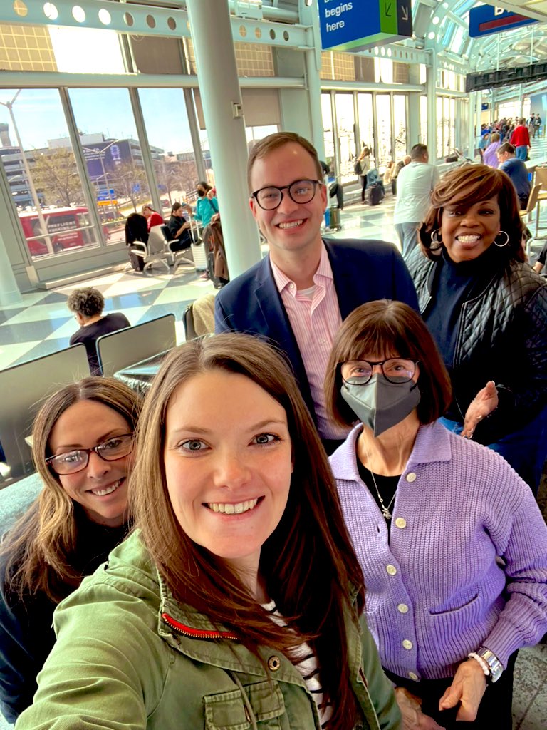 Your Illinois policy team, as well as a couple advocates we found at the airport 🥰, are headed to Washington, D.C. for the #AlzForum! We’re ready to #ENDALZ 💜 #AlzILAdvocacy