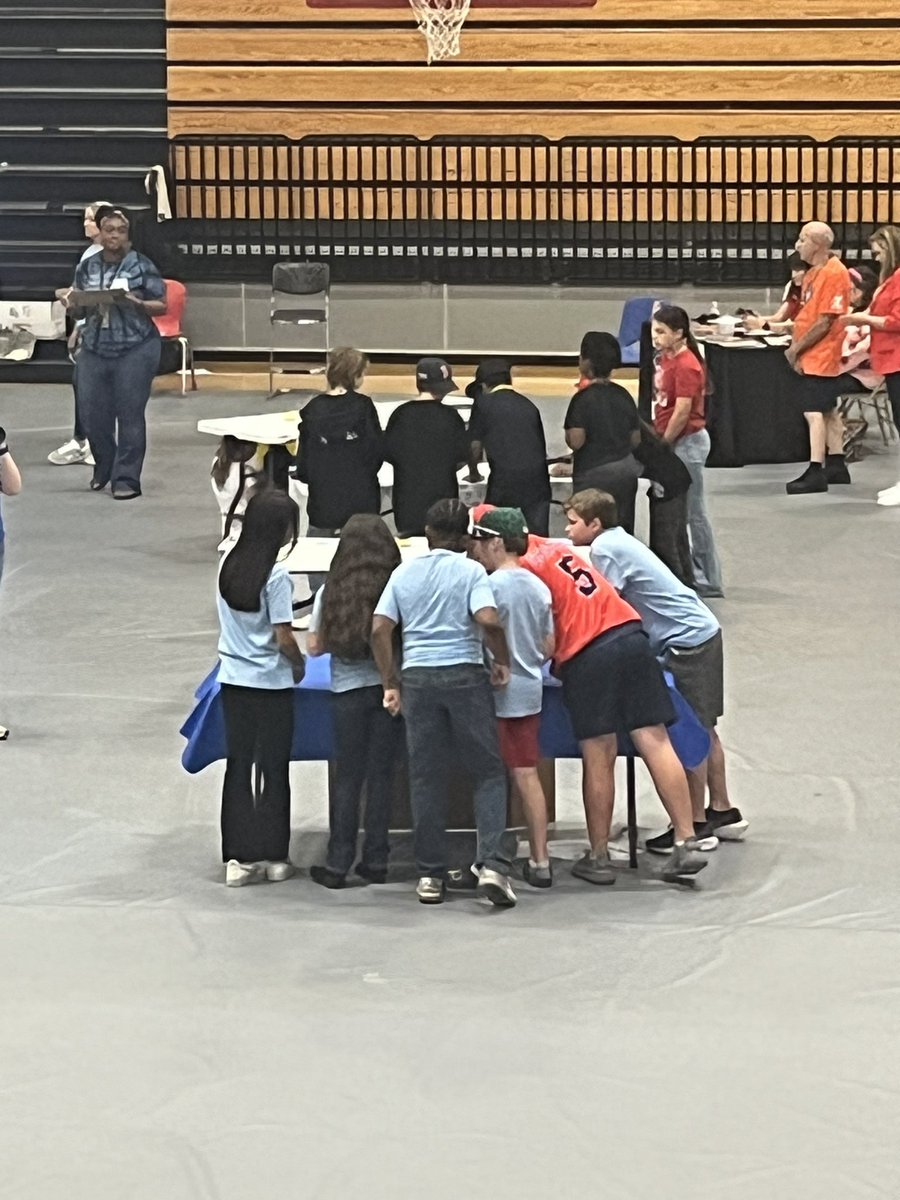 Gayle Hall tweet media