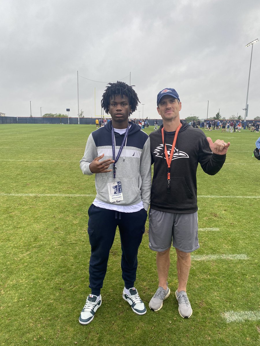 Had A Amazing Time @ UTSA Today! @KoachMak @carlos_leggins @coachjordan03 @CoachAllenHC