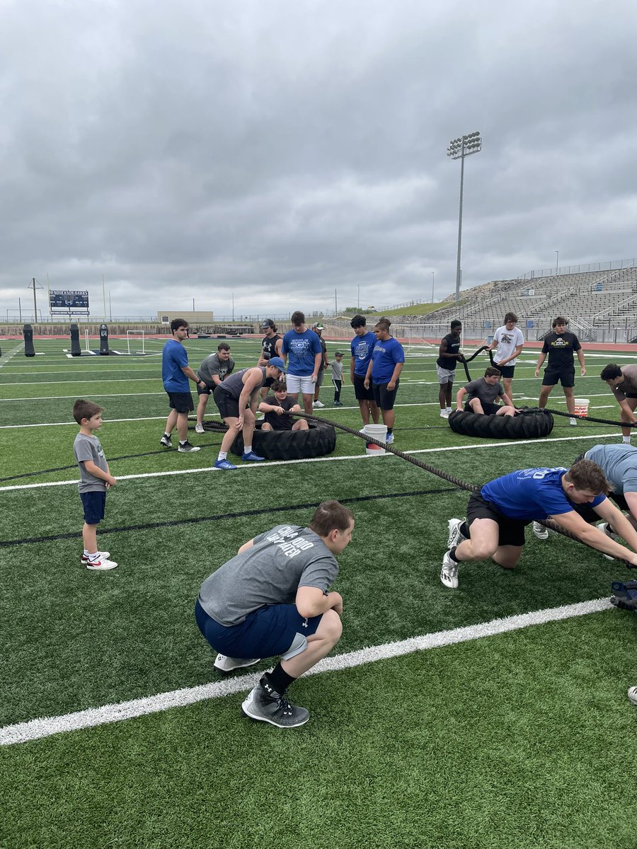 GHS takes 🥇 in the Lineman Challenge this morning #EFND